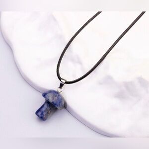 $3 Blue Lapis Pendant Necklace~New~$3 WHEN BUNDLED WITH 3 OR MORE ITEMS